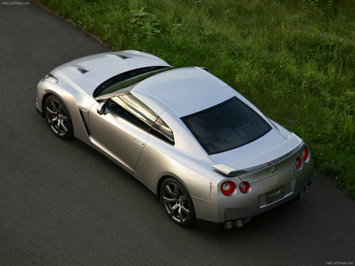 Nissan GT-R фото 48604