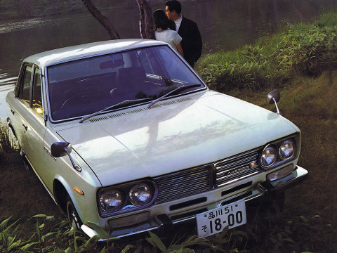 Nissan Laurel C30 фото