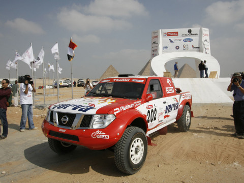 Nissan Navara Rally фото