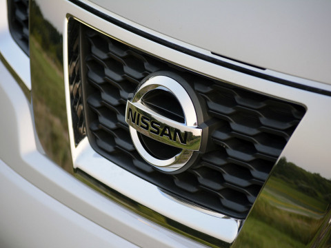 Nissan NV200 фото