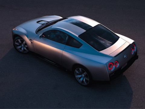 Nissan Skyline GT-R фото