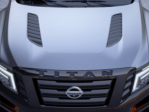 Nissan Titan фото