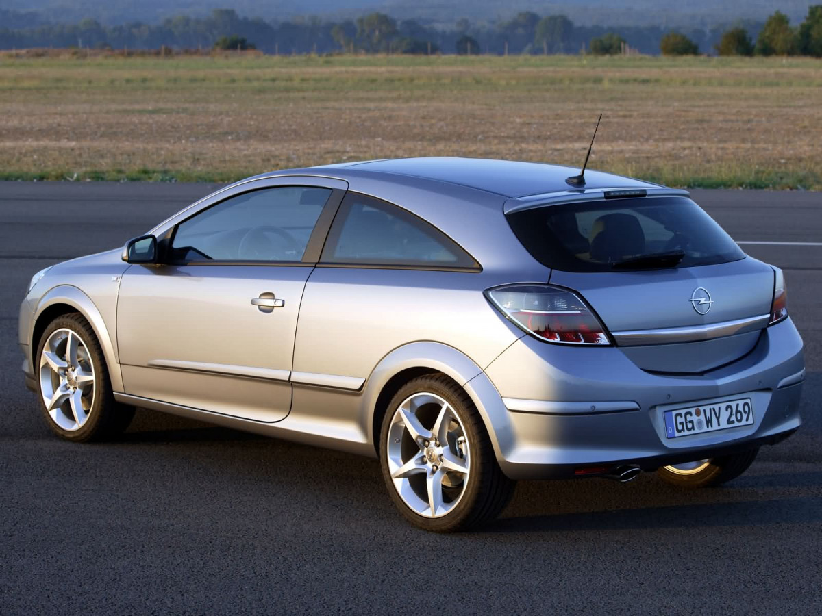 Opel Astra GTC фото 16776