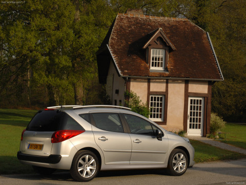 Peugeot 207 SW Outdoor фото
