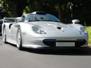 Porsche 911 GT1 фото