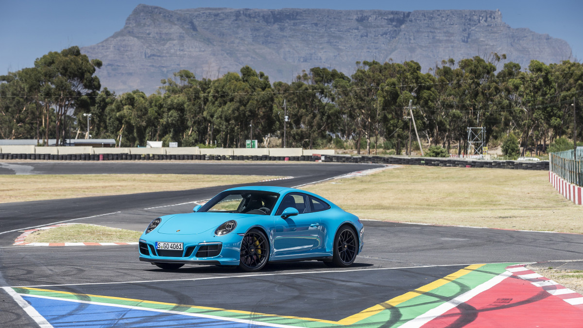 Porsche 911 GTS фото 180319