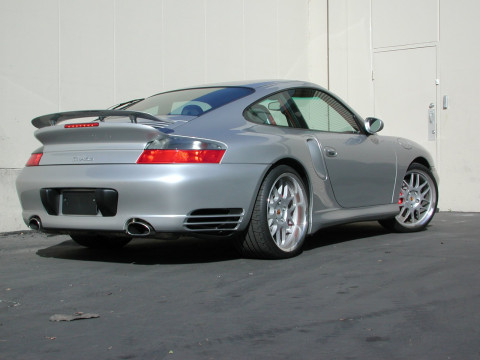Porsche 911 Turbo фото