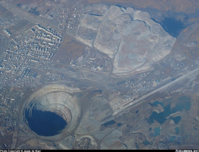 Разное Алмазная шахта - Город Мирный фото 31217