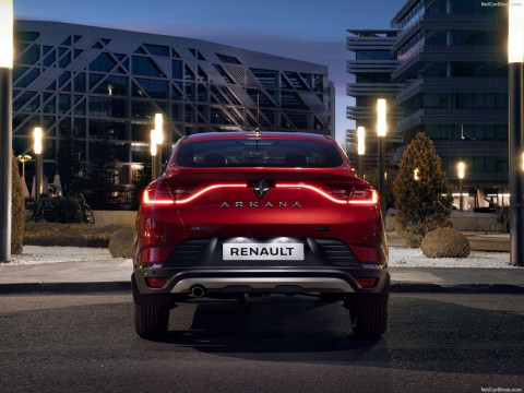 Renault Arkana фото