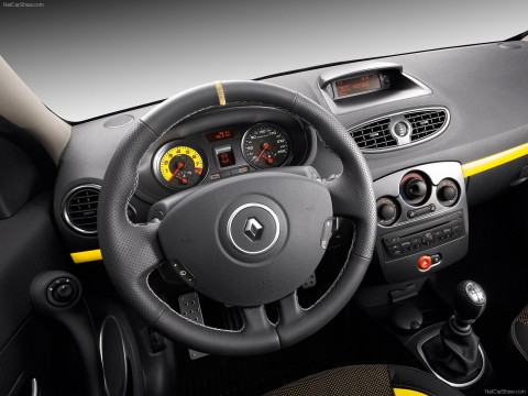 Renault Clio RS фото