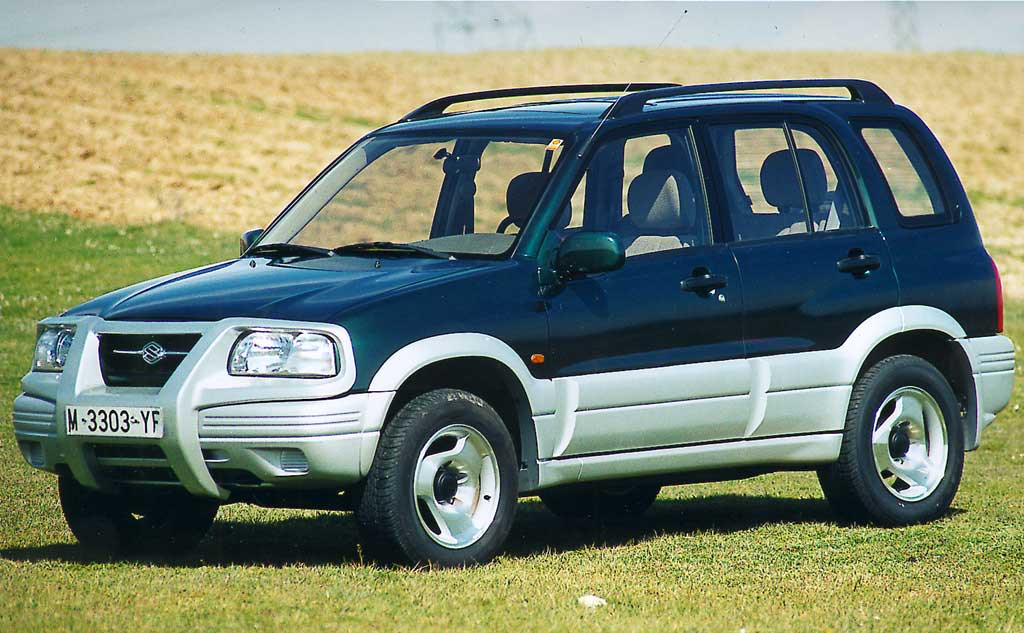 Suzuki grand vitara 2000 год