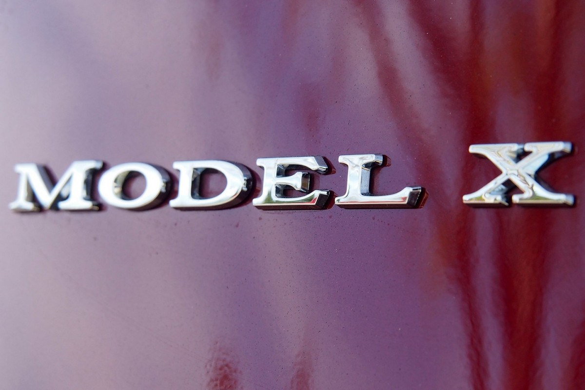 Tesla Model X фото 168745