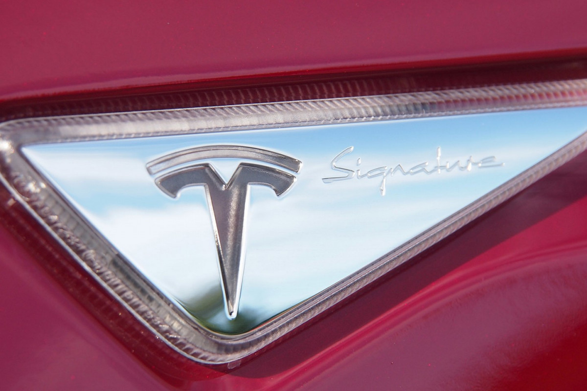 Tesla Model X фото 168748