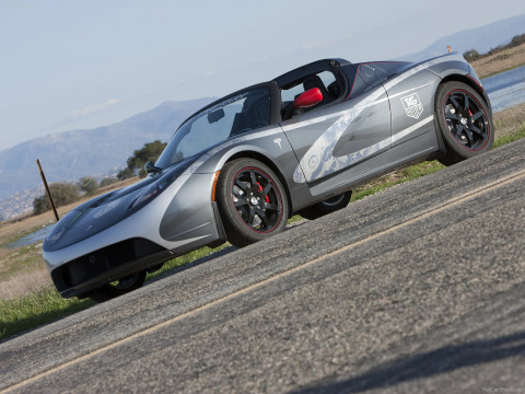 Tesla Roadster TAG Heuer фото