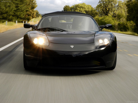 Tesla Roadster фото