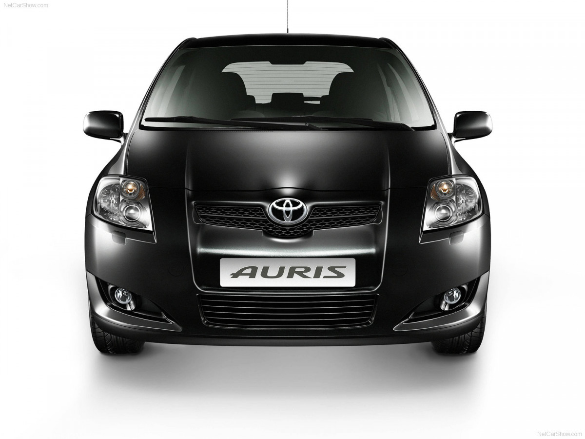 Toyota Auris фото 46324