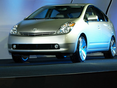 Toyota Prius фото