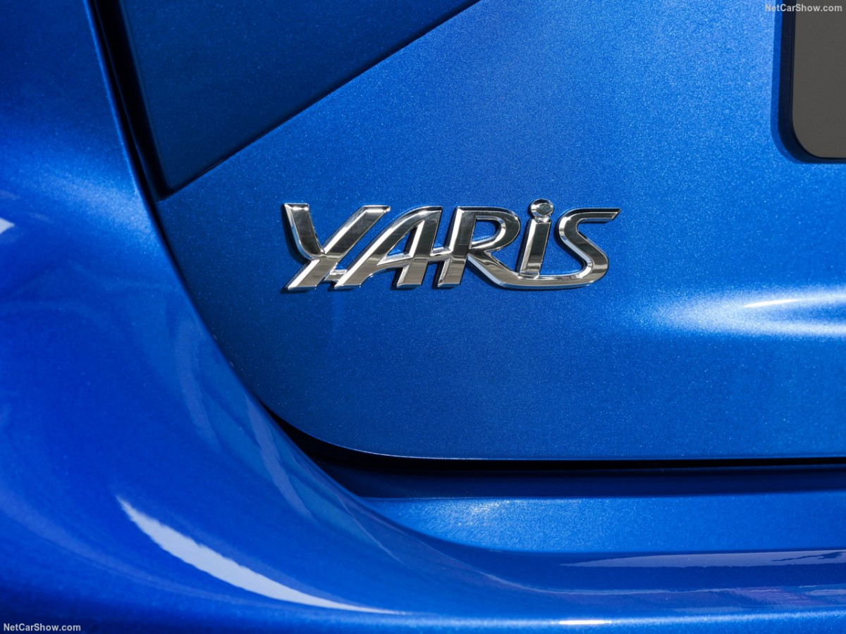 Toyota Yaris фото 182058