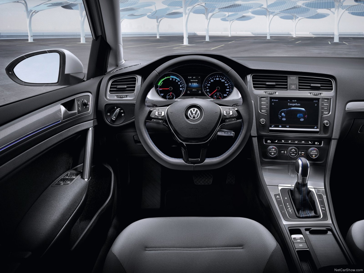 Volkswagen e-Golf фото 120268