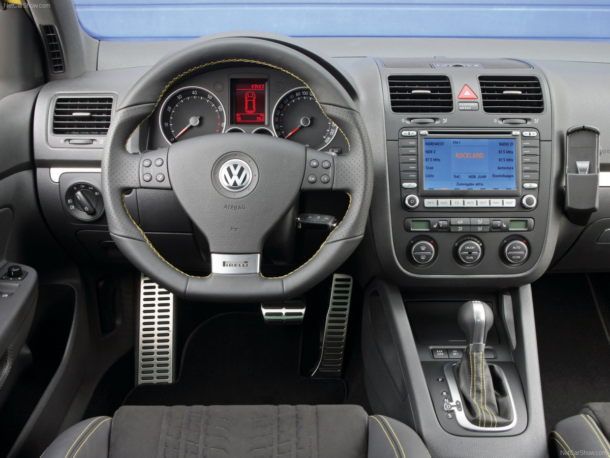 Volkswagen Golf GTI Pirelli фото 44034