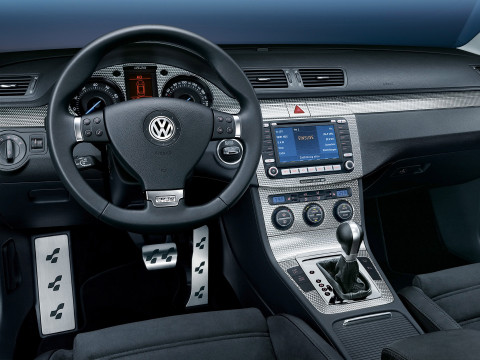 Volkswagen Passat R36 фото