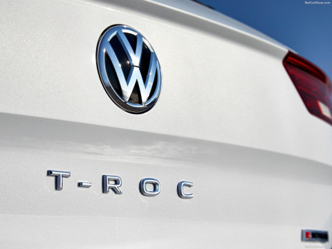 Volkswagen T-Roc фото
