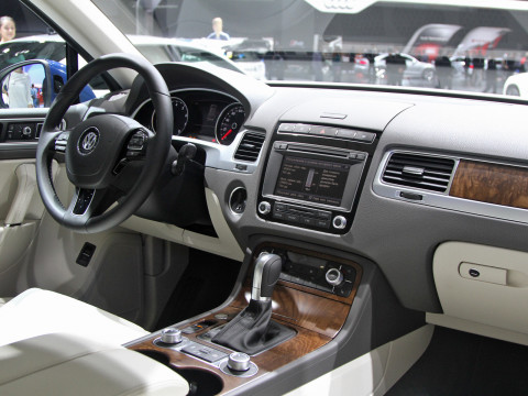 Volkswagen Touareg фото