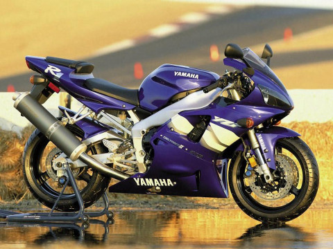 Yamaha YZF-R1 фото