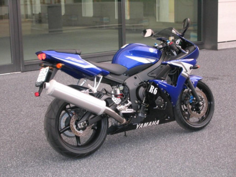 Yamaha YZF-R6 фото