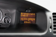Вся второстепенная информация у Opel Zafira выводится на монитор в центре передней панели