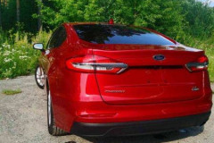 Седан Ford Fusion 