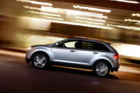 1_Lincoln_MKX_2011_1-2.jpg