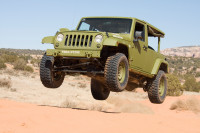 1_Mopar_Jeep_J8_Sarg.jpg