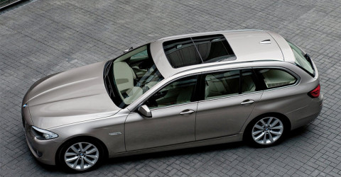 BMW представила 5-Series с кузовом "универсал"