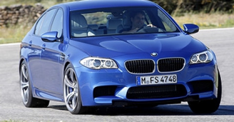 Компания BMW официально представила новый седан M5