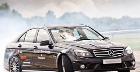 Mercedes-Benz - установлен новый мировой рекорд по самому продолжительному дрифту 