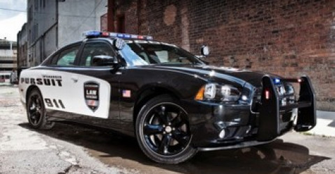 Chrysler отозвал 10 тысяч полицейских автомобилей