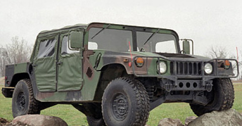 AM General планирует начать продажи гражданской версии внедорожника HMMWV