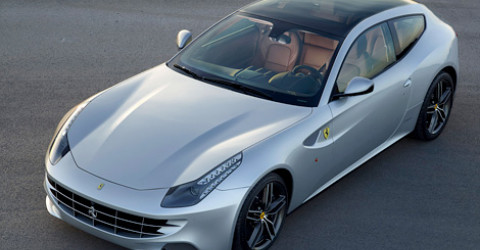 Компания Ferrari будет выпускать суперкар FF со стекляянной крышей
