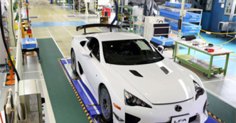 Компания Lexus завершила производство суперкара LFA 