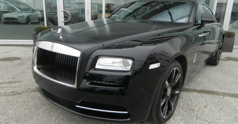 Rolls-Royce Wraith стала карбоновой