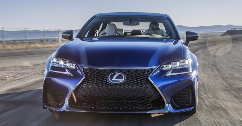 «Заряженная» новинка Lexus получила цену в рублях