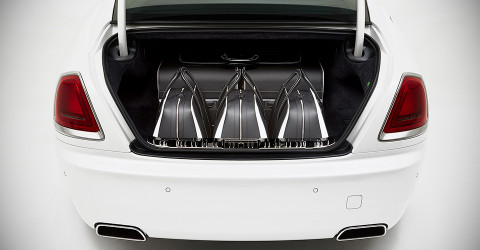 BMW 3-Series уступила в цене… сумкам Rolls-Royce