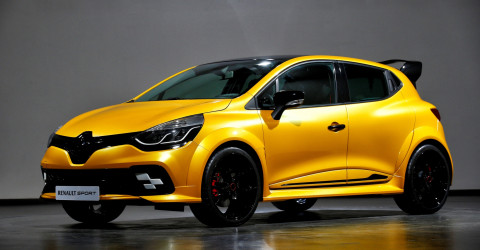 Renault подтверждает дату премьера мощного Clio RS официальной фотографией