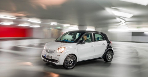 В России стартует отзыв Smart Forfour