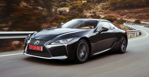 Lexus рассказал, когда привезет в РФ роскошный купе