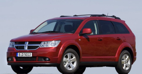 FIAT Freemont и Dodge Journey ждет ремонт в России