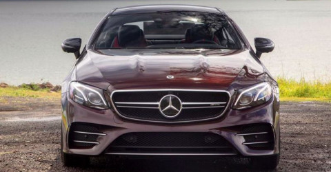 Машины Mercedes-Benz, у которых появились трещины, отправляются на ремонт в РФ