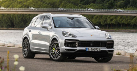 Porsche Cayenne Turbo S E-Hybrid обрел цену в рублях