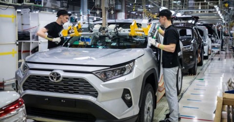 Сборка нового Toyota RAV4 запущена в России